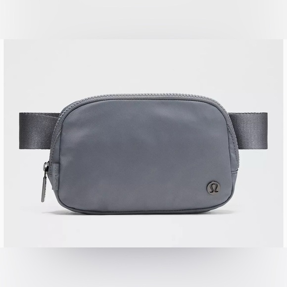 ⭐️NWT⭐️ Lululemon Everywhere Belt Bag 1L. 
Color Solar Grey - Picture 1 of 5